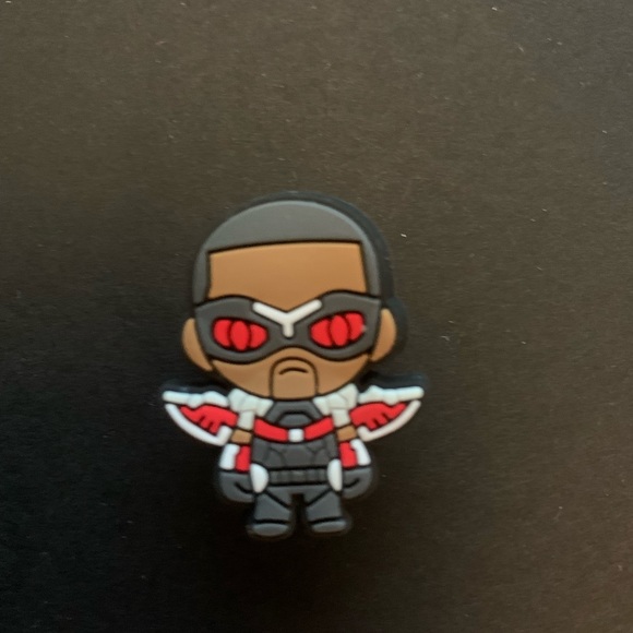 The Avengers croc jewels - Picture 3 of 6